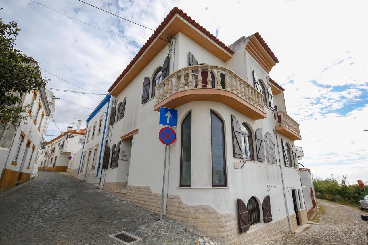 Casa Da Tia Laura Apartment Nazaré Exterior photo
